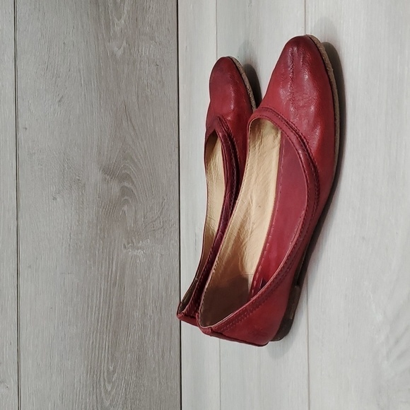 Frye Womens Regina Comfort Leather Flats Ballet Flip flop shoes sz 6.5M - Picture 2 of 12